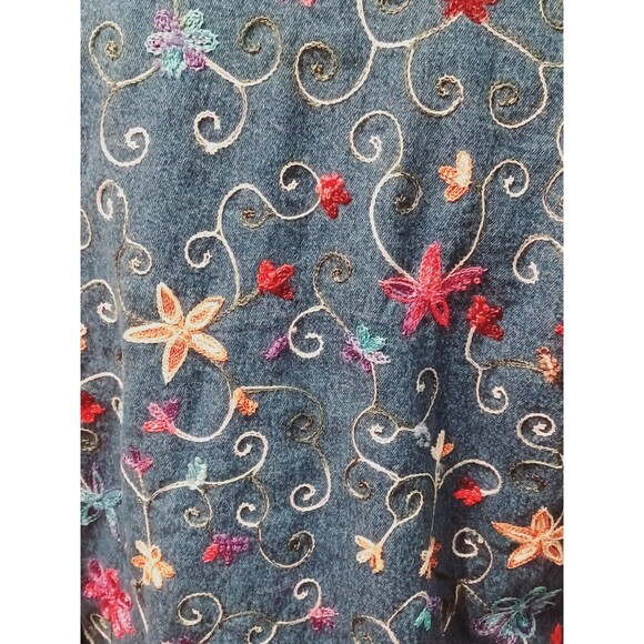 Life style Floral Embroidered Bohemian  Hippie Denim Jacket Size Medium - Picture 7 of 7